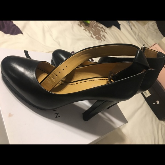 Pumps - Picture 2 of 2